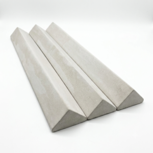 Liston triangular 6x60